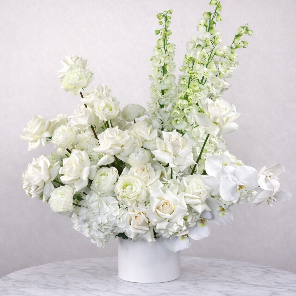 Premium roses and Orchids vas - Premium vase arrangement with same day delivery in Dubai and UAE