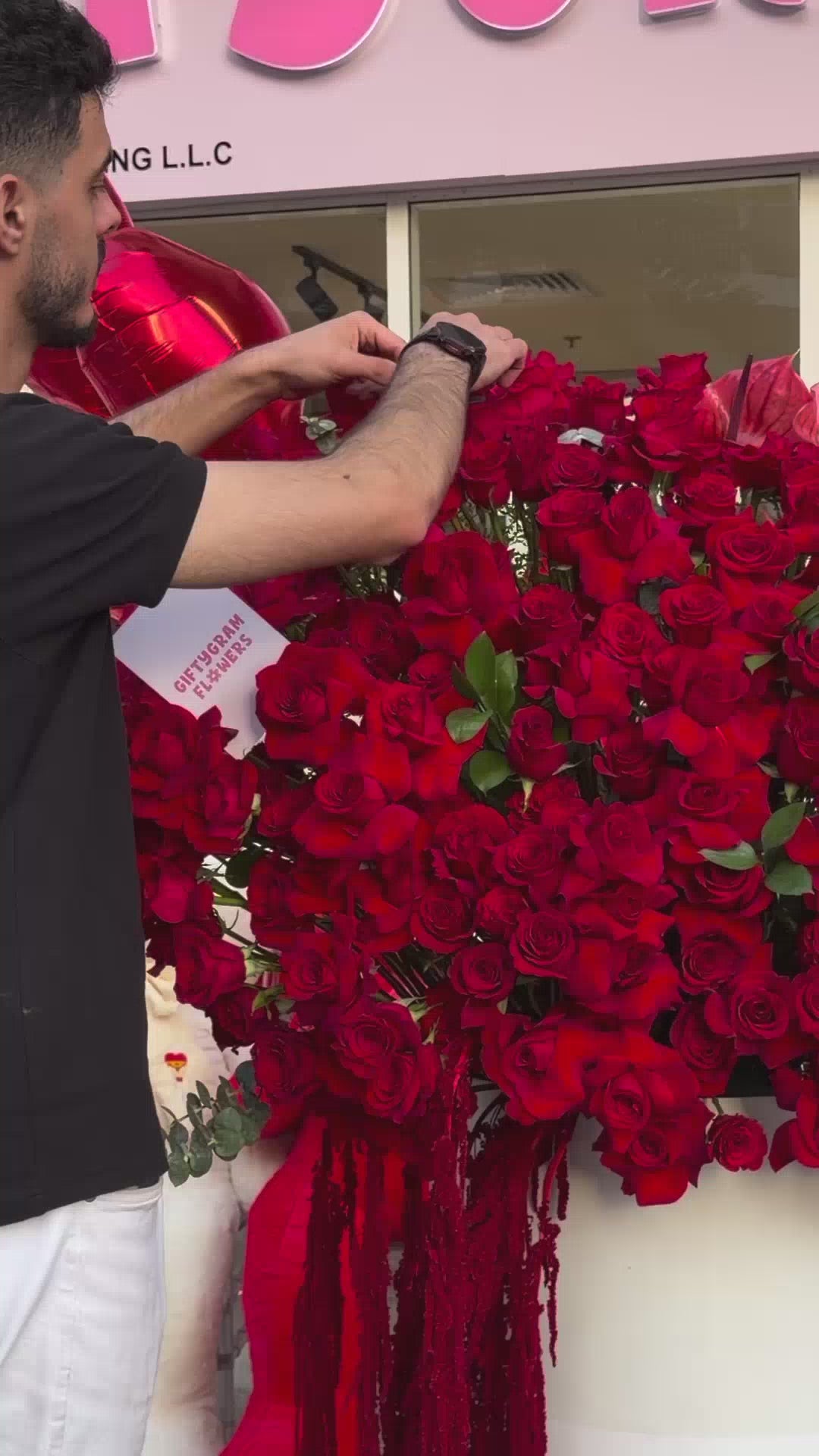 GiftyGram: flower delivery in Dubai